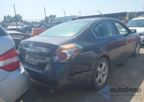 2007 Nissan Altima 2.5 S из США, поврежденный, VIN 1N4AL21E17C197115